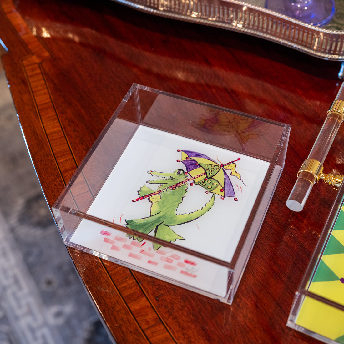 Acsent Box Acrylic Accent Box – Tré Hostess & Home
